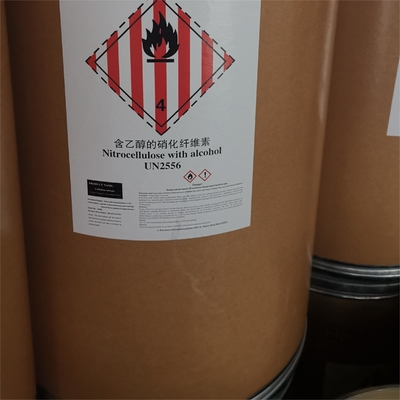 Fibre floconneuse pelucheuse blanche de CAS 9004-70-0 industriel de nitrocellulose